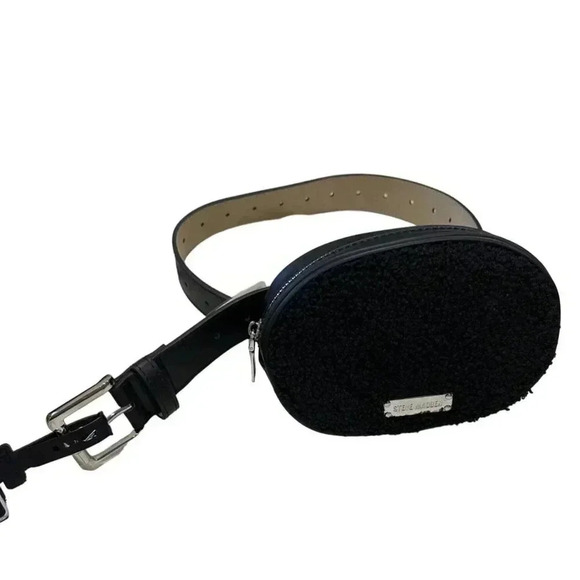 Steve Madden, Women's Faux-Shearling Oval Belt Bag, Black, Small - Picture 2 of 3